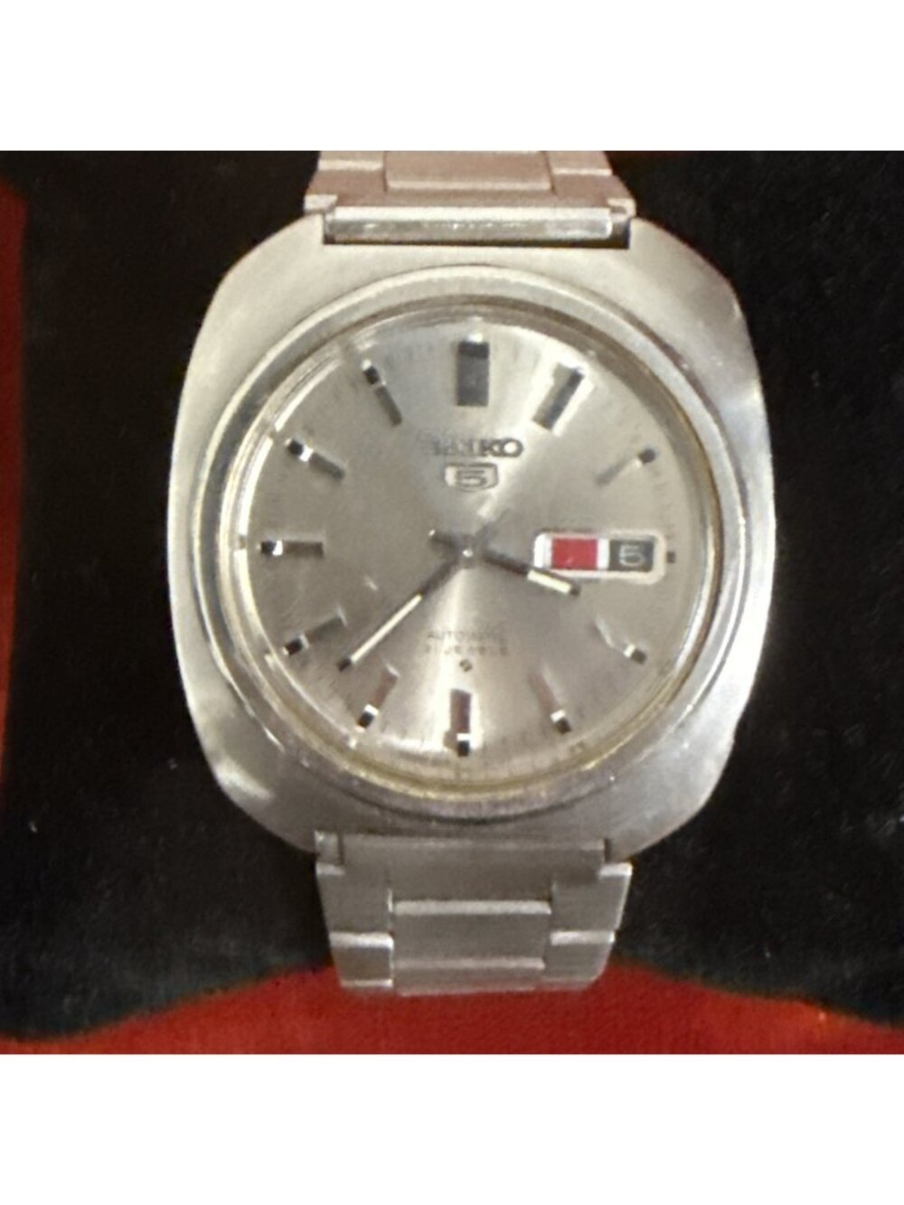 VINTAGE SEIKO 5 AUTOMATIC WORKING W/ DATE 6119 8430 - Keeps Time